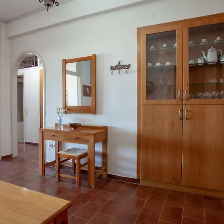 Seaside Memories Of Daire